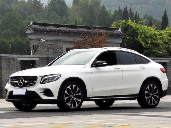 奔驰 奔驰GLC轿跑 2018款 GLC(进口) GLC 260 4MATIC 轿跑SUV