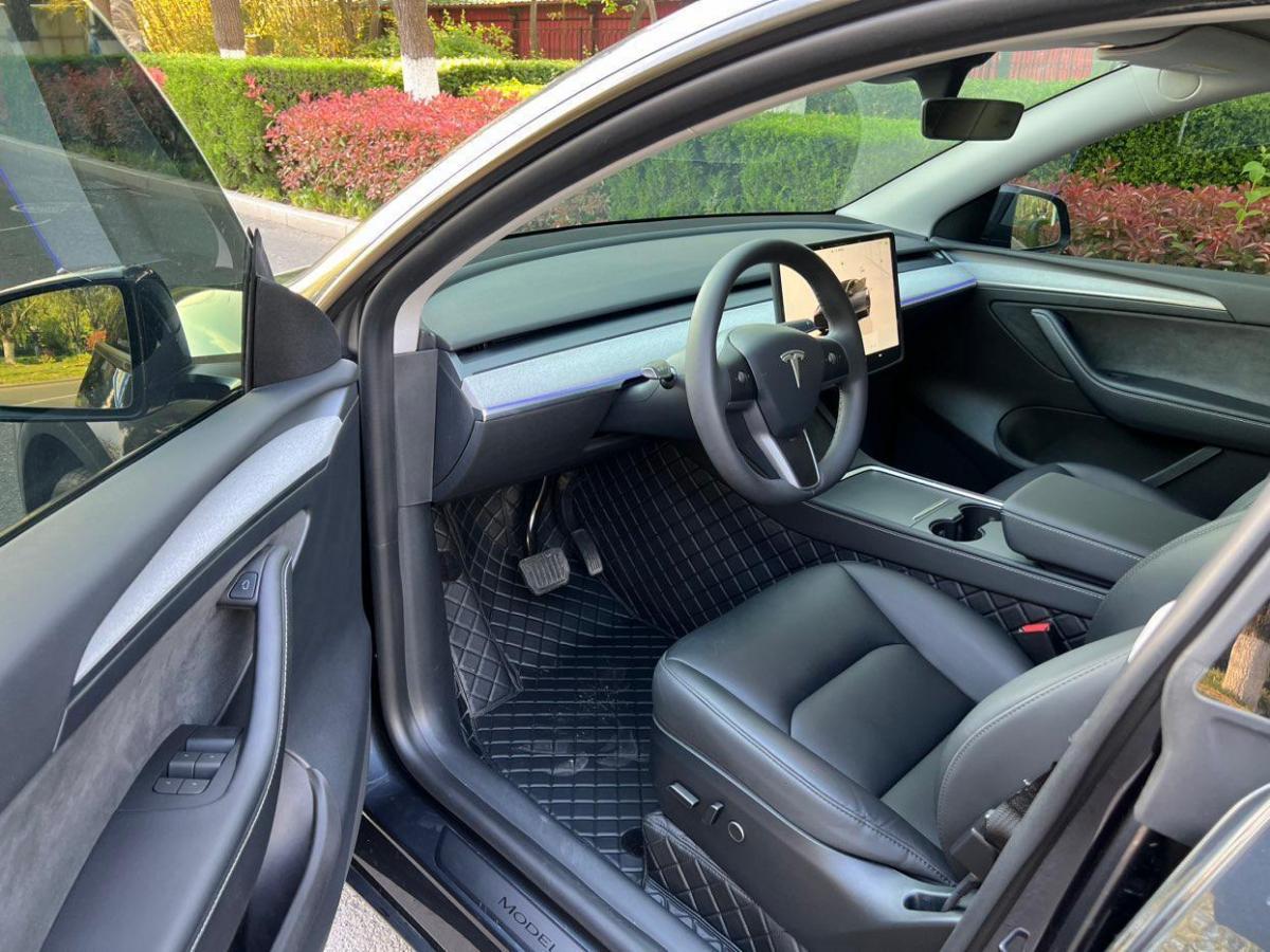 特斯拉 Model Y  2024款 后輪驅(qū)動版圖片