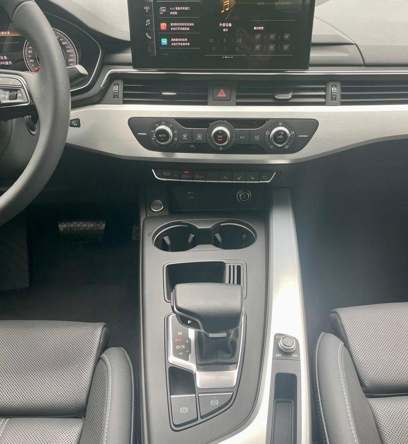奧迪 奧迪A4L  2024款 40 TFSI 時(shí)尚動(dòng)感型圖片