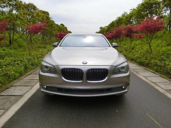 宝马 宝马7系  2009款 730Li 3.0L 豪华型