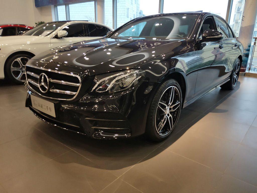 【成都】2017年2月 奔驰e级 2017款 e 200 运动型 4matic 自动档