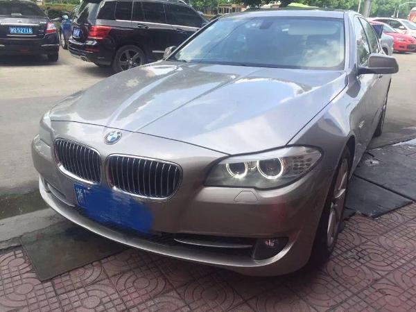 宝马 宝马5系  2010款 530Li 3.0L 领先型