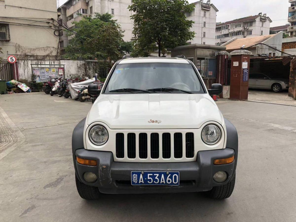 南宁2003年01月jeep自由人
