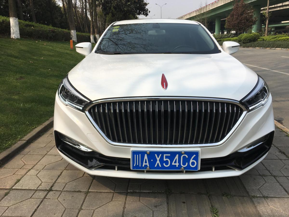 成都2018年6月红旗h52018款30td型动版白色自动档