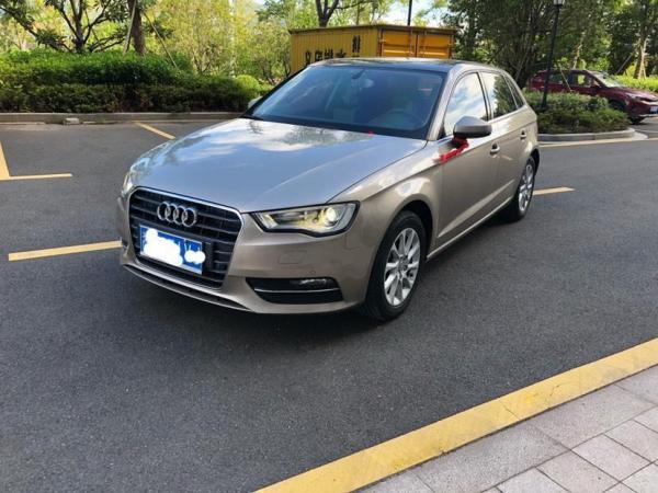 奥迪 奥迪A3  2015款 Sportback 35 TFSI 百万纪念智领型