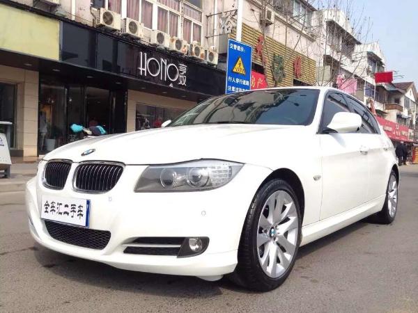 宝马 宝马3系  2011款 320i 2.0L 豪华型