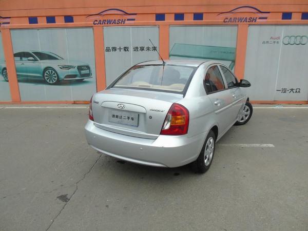 【北京】2009年9月 现代 雅绅特 1.4gl 手动舒适型 银灰 手动挡