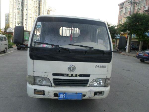 【四川】2009年9月 东风小霸王 白色 手动挡
