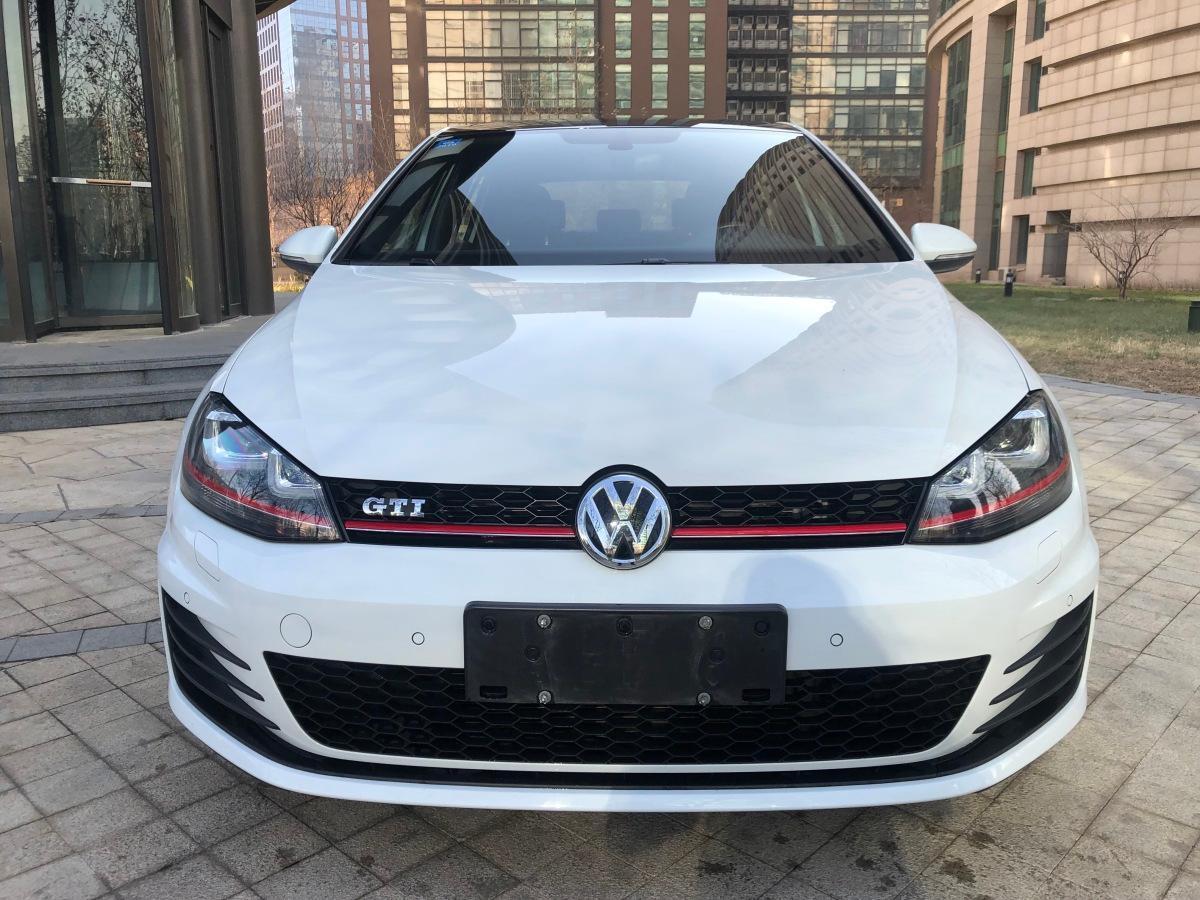 北京2017年12月大众高尔夫2016款20tsigti白色自动档