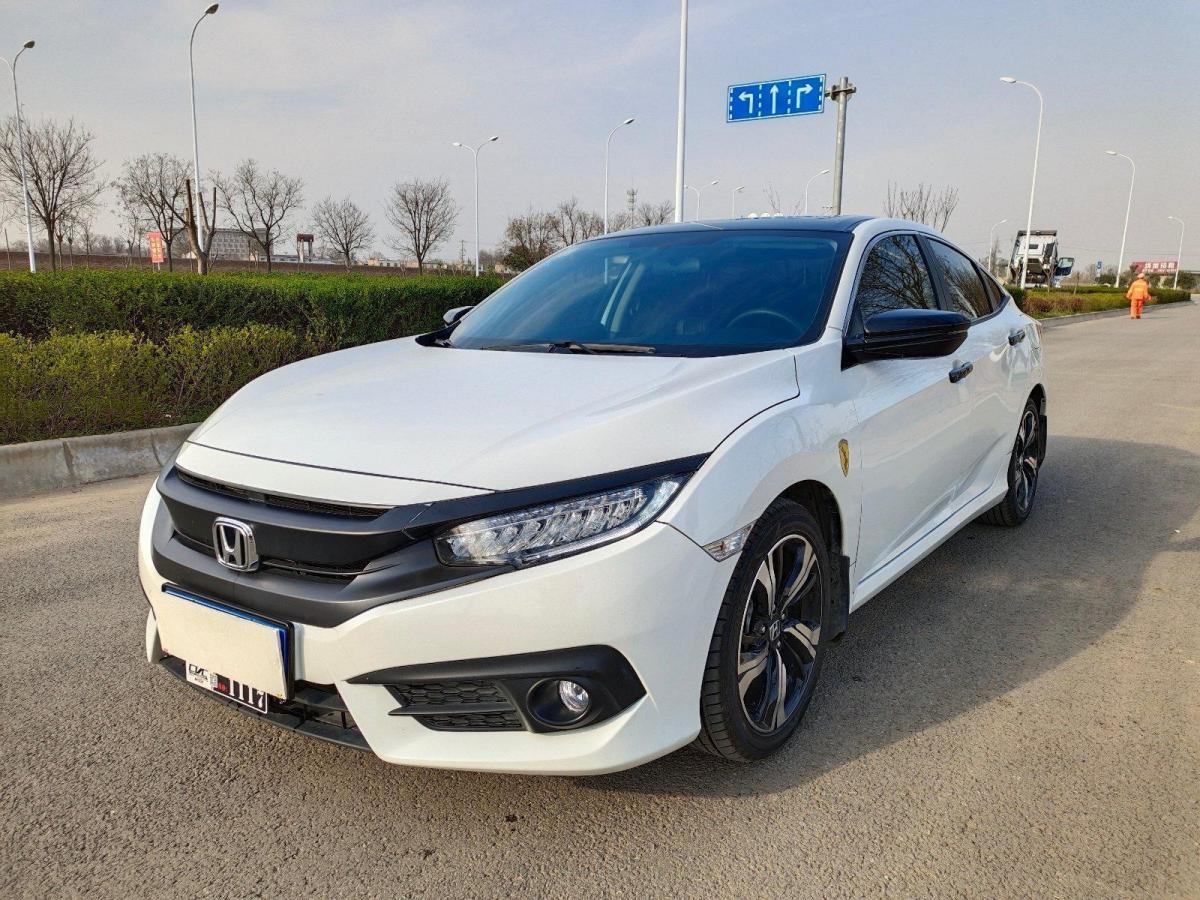 咸阳2018年5月本田思域2016款220turbocvt尊贵版白色自动档