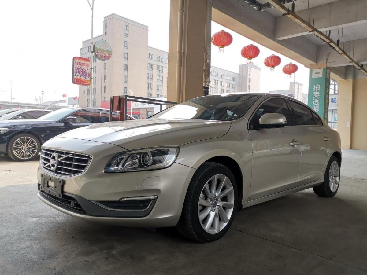 徐州2017年5月沃尔沃s60l2017款t4智远版香槟色自动档
