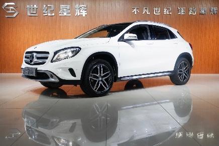 奔驰 奔驰GLA  2017款 GLA 220 4MATIC 时尚型