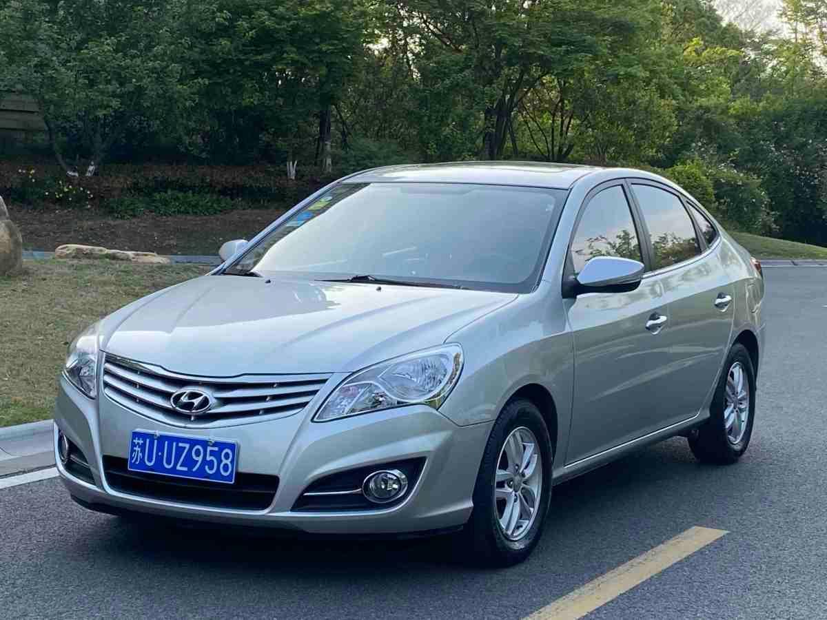 2011年9月现代 悦动  2011款 1.6l 自动顶级型