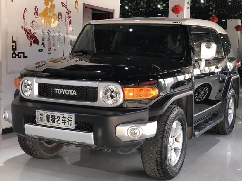 保定2018年6月丰田fj酷路泽2013款40l黑色自动档