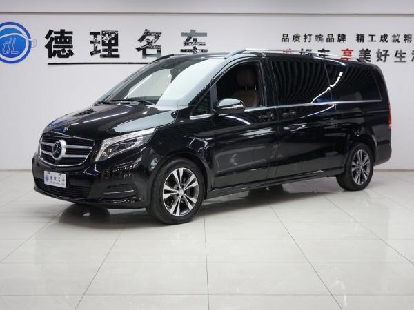 奔驰 V级  2016款 V 260 L 尊贵加长版