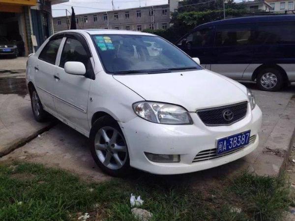 【福州】2003年6月 丰田 威驰 2003款 威驰 gl—i1.5自动 白色 自动档