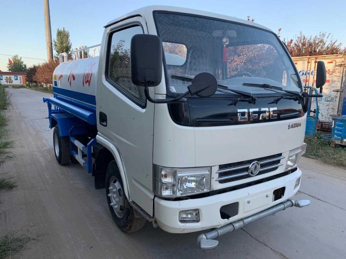 【保定】未上牌 出售三吨洒水车 手动挡