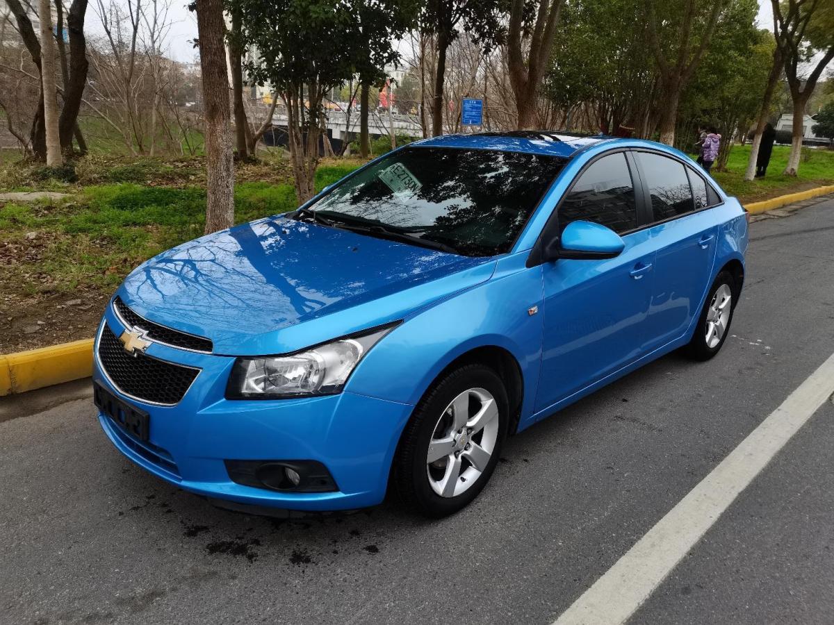 镇江2012年8月雪佛兰科鲁兹2012款18lsxat蓝色手自一体