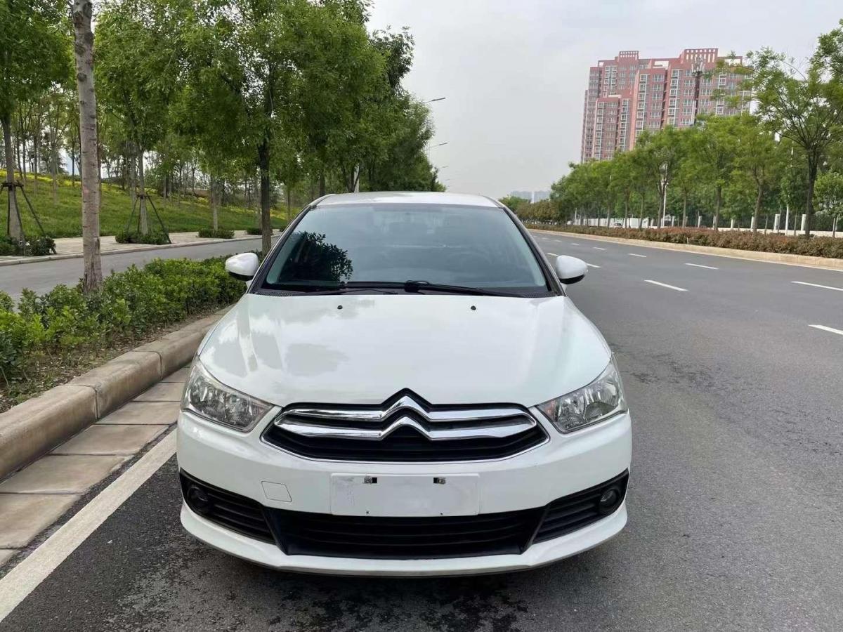 【郑州】2013年4月 雪铁龙 世嘉 2013款 三厢 2.0l 手动品悦型 手动挡