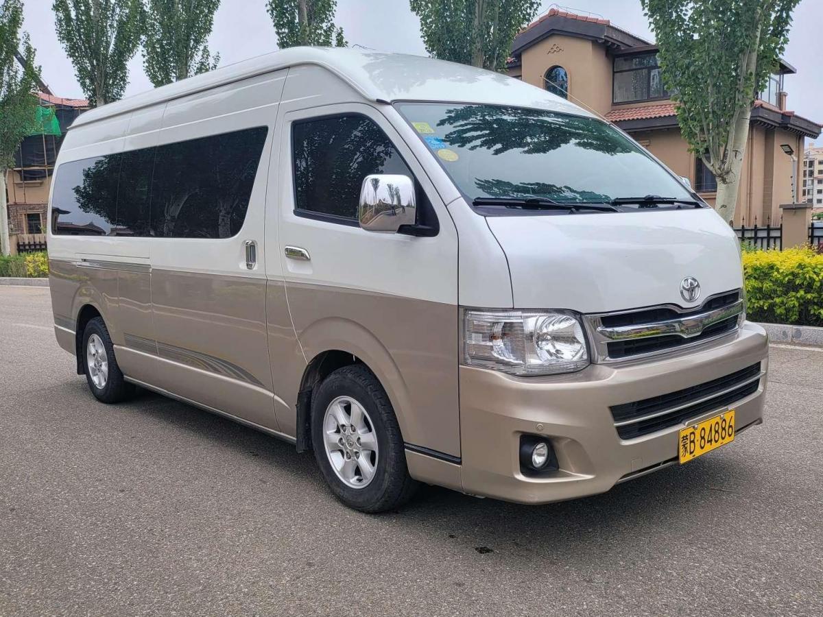 【包头】2014年4月 丰田hiace 2011款 2.7l自动豪华版13座 自动档