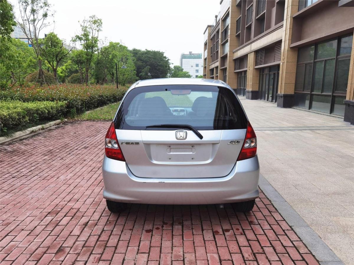 【嘉兴】2007年8月 本田 飞度 2007款 1.3l 手动标准版 手动挡