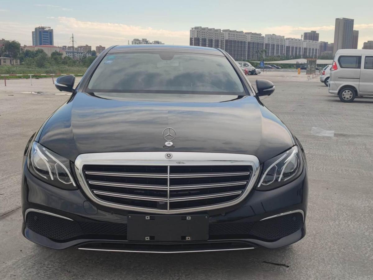 【盘锦】2018年7月 奔驰 奔驰e级 2018款 e 300 l 豪华型 手自一体