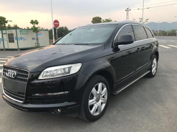 奥迪 奥迪Q7  2010款 Q7 3.6 FSI 豪华型