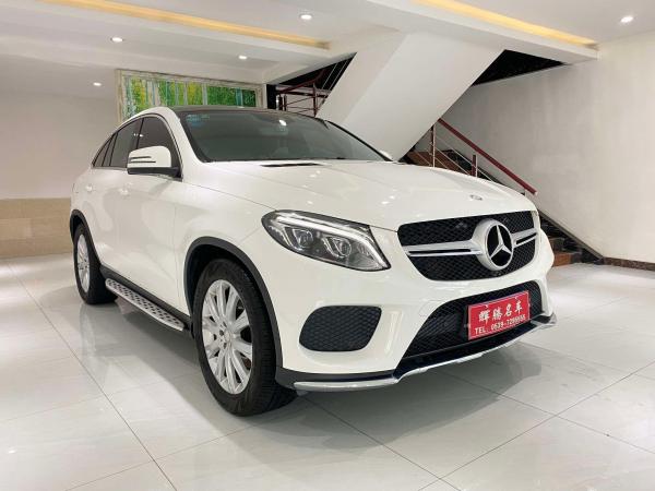 奔驰 奔驰GLE轿跑  2017款 GLE 320 4MATIC 轿跑SUV