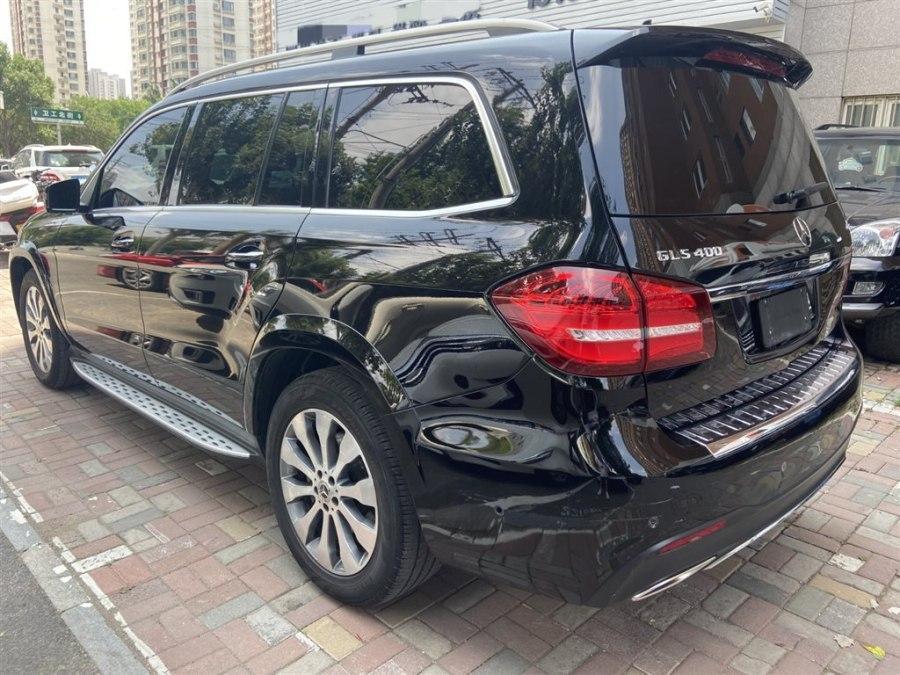 奔驰 奔驰gls  2018款 gls 400 4matic动感型图片