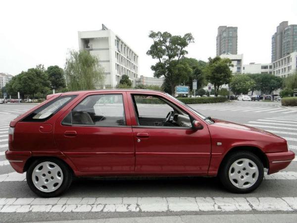 【苏州】2006年4月 雪铁龙 富康 1.4 典约版 红色 手动挡