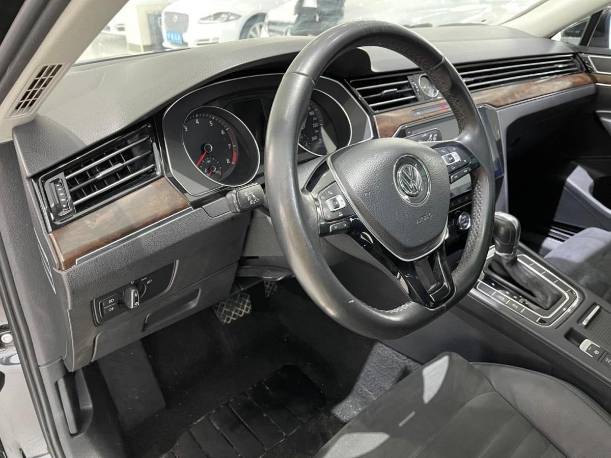 大众 迈腾  2017款 330tsi dsg 豪华型图片