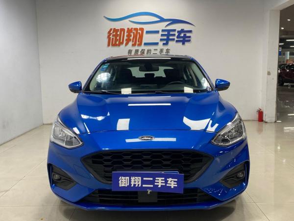 福特 福克斯  2019款 两厢 EcoBoost 180 自动锋潮型