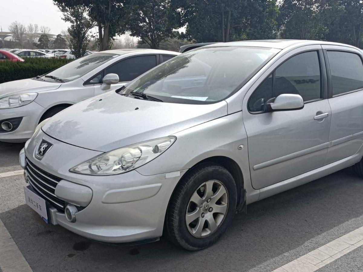 济南2009年4月标致3072010款三厢16l自动舒适版自动档