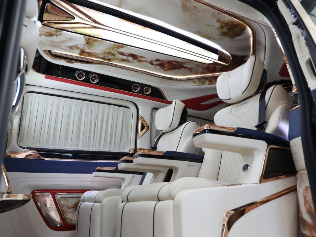 奔驰v260定制商务房车 星幻版图片