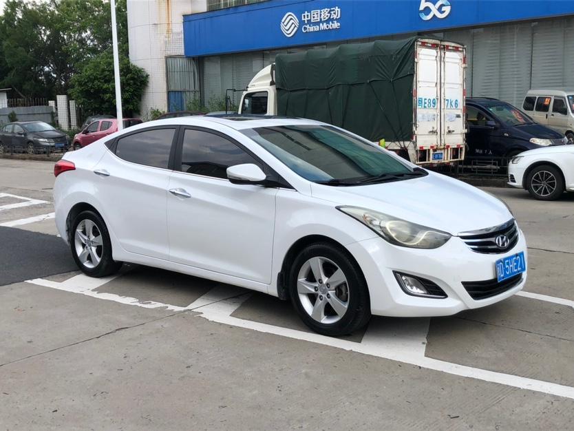 2014年9月現(xiàn)代 朗動  2013款 1.6L 自動尊貴型