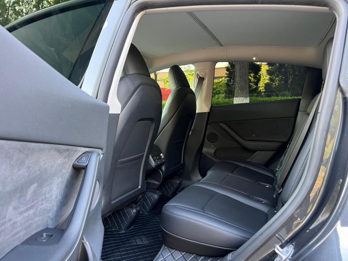 特斯拉 Model Y  2024款 后輪驅(qū)動版圖片