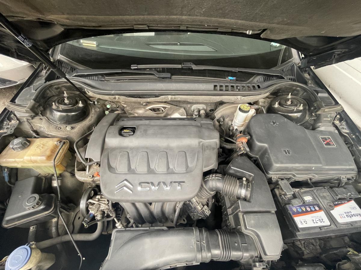雪鐵龍 C5  2011款 2.0L 自動(dòng)舒適型圖片