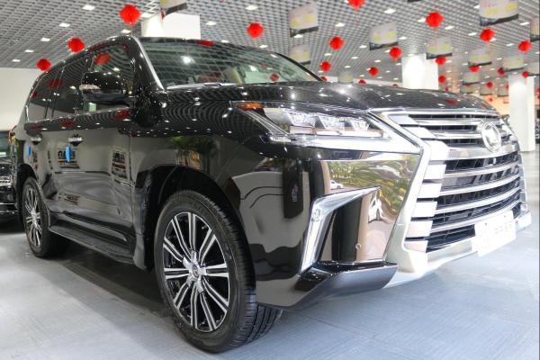 2018年9月2018雷克萨斯lx570加长版