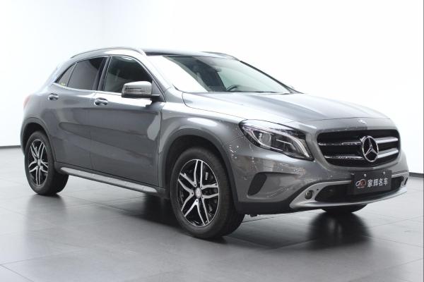 奔驰 奔驰GLA  2016款 GLA220 2.0T 4MATIC DCT豪华型