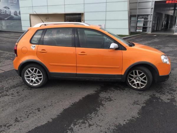 【盐城】2010年11月 大众 crosspolo 1.6l 手动 手动挡