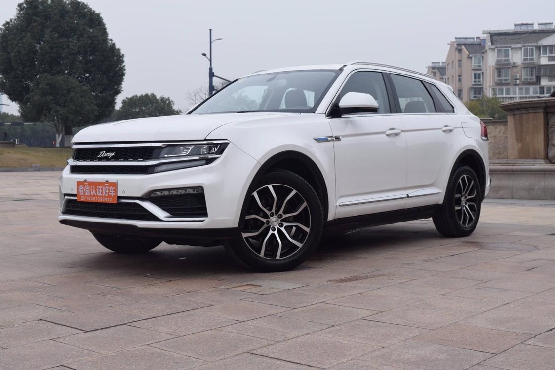 嘉兴2017年4月众泰大迈x72017款18t手动至尊型白色手动挡