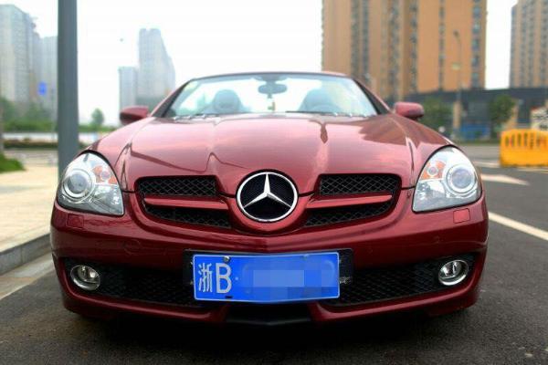 宁波2010年10月奔驰奔驰slk级2010款slk30030l红色手自一体
