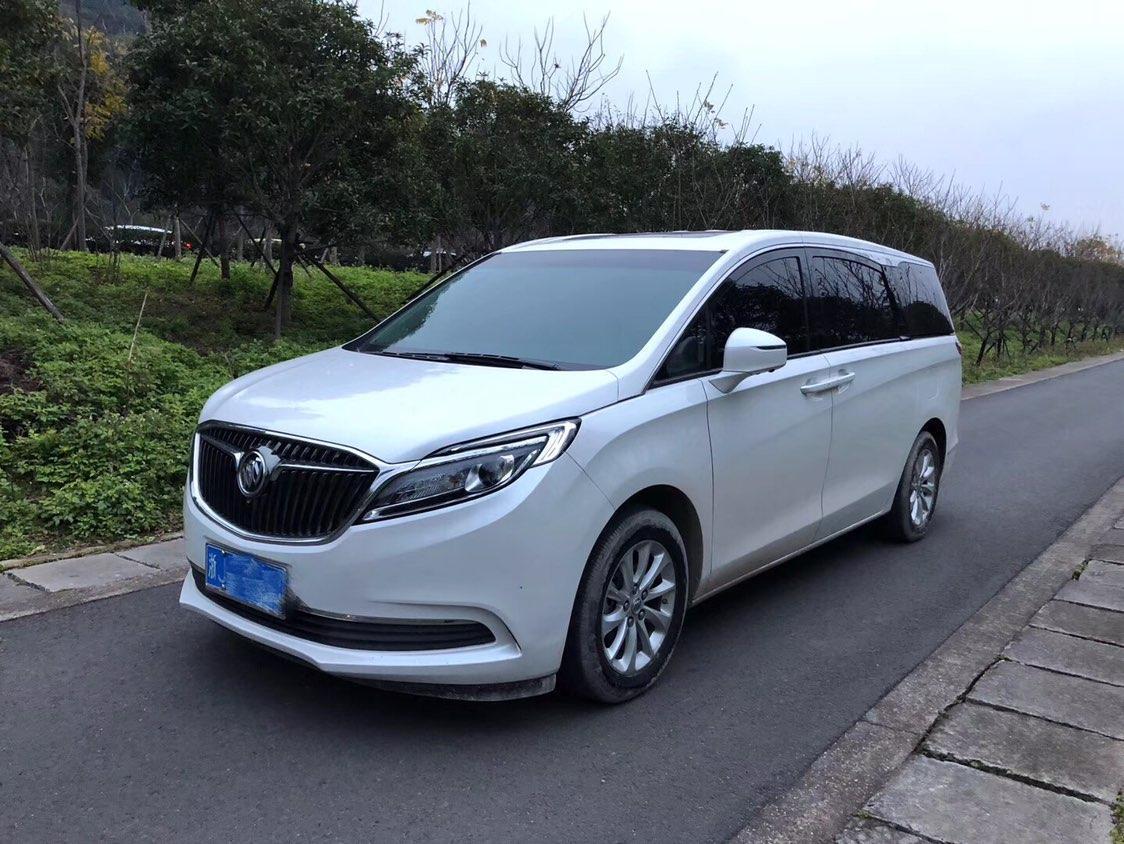 最新别克gl8价格(最新别克gl8价格及图片)