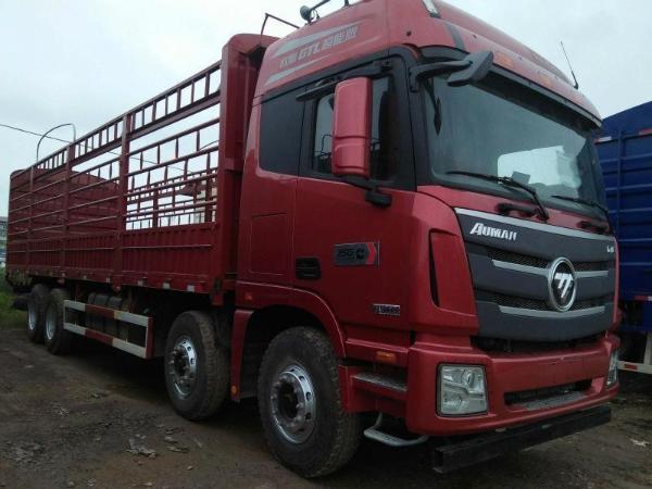 2016年2月欧曼gtl前四后八货车