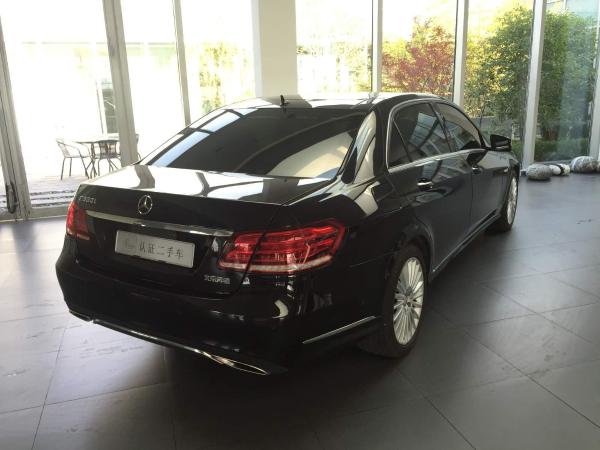 【南京】2013年8月 奔驰 e级 2013款 e300 l 3.0 时尚豪华型 自动档