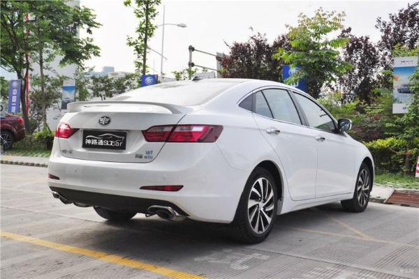 【北京】2014年2月 奔腾 b70 2.0 舒适型 白色 手动挡