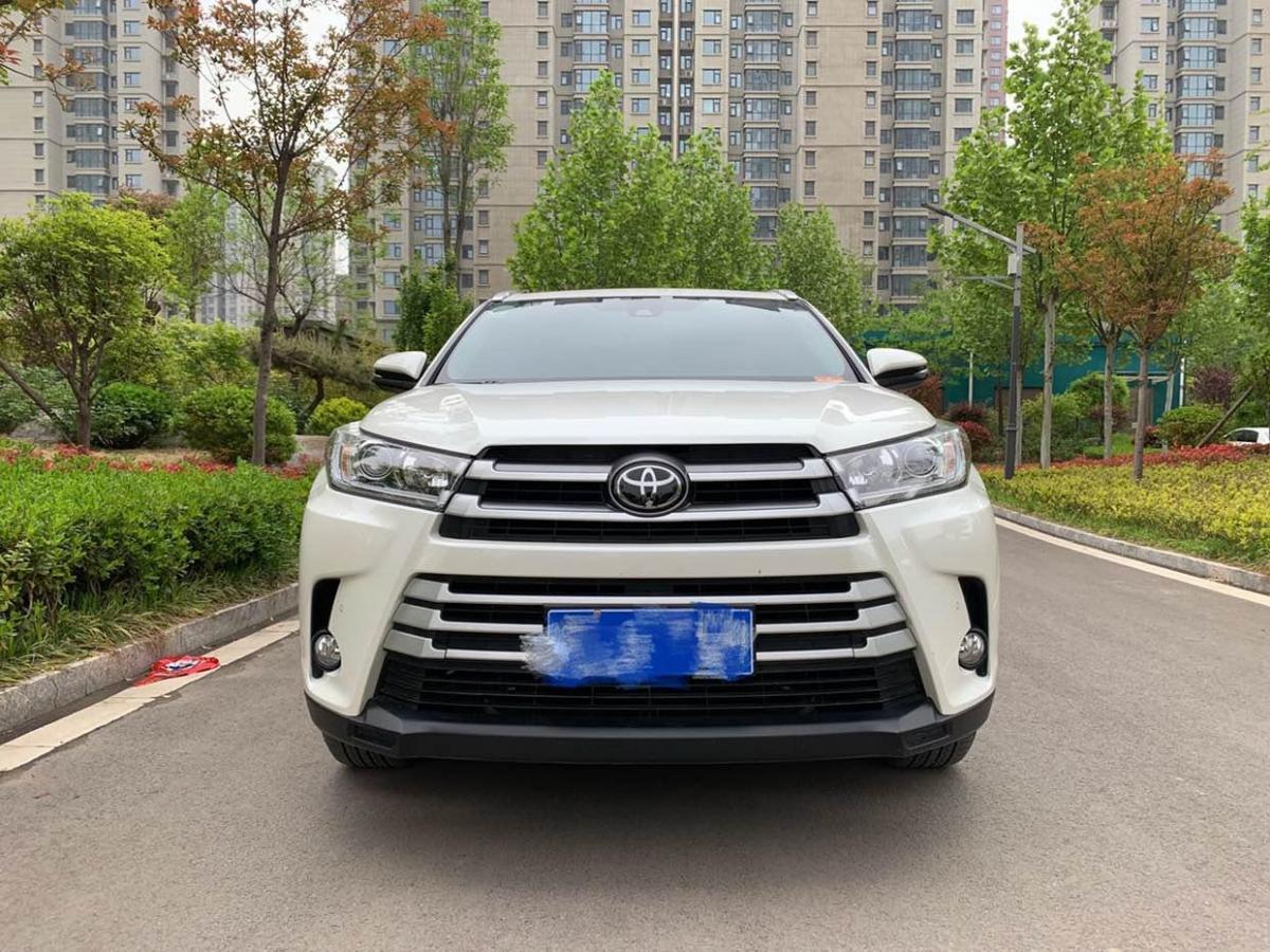 枣庄2018年6月丰田汉兰达2018款20t四驱豪华版7座白色手自一体