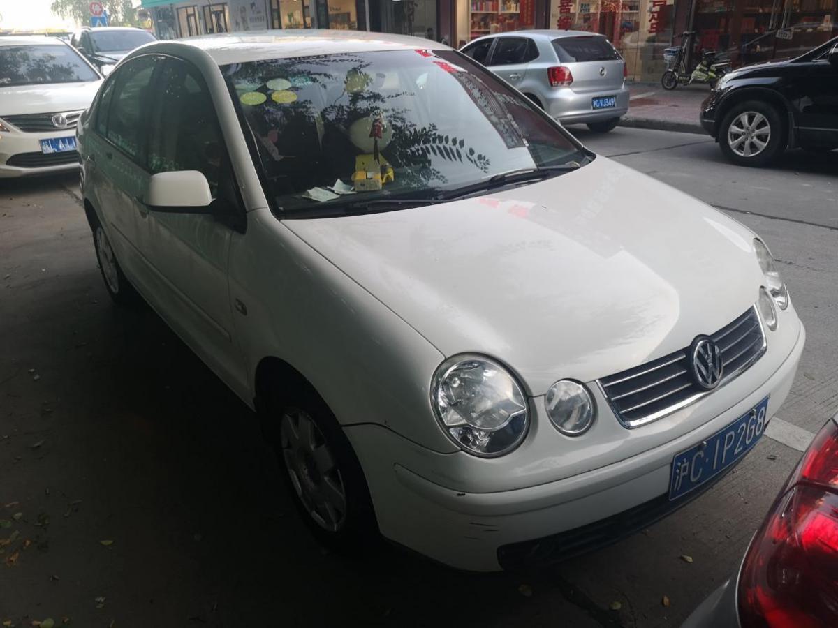 上海2004年6月大众polo2004款三厢14l自动豪华型白色自动档