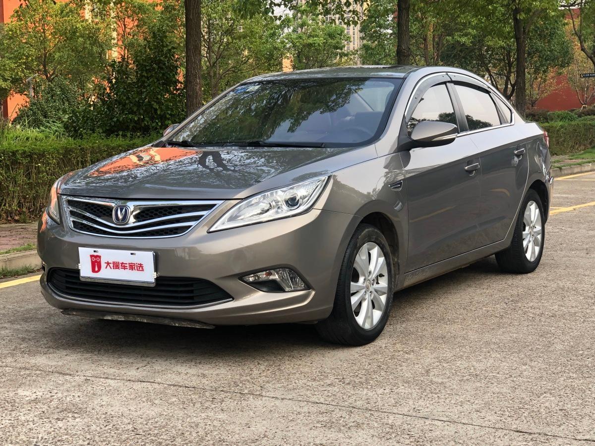 长沙2014年7月长安逸动2014款16l手动尊贵型灰色手动挡