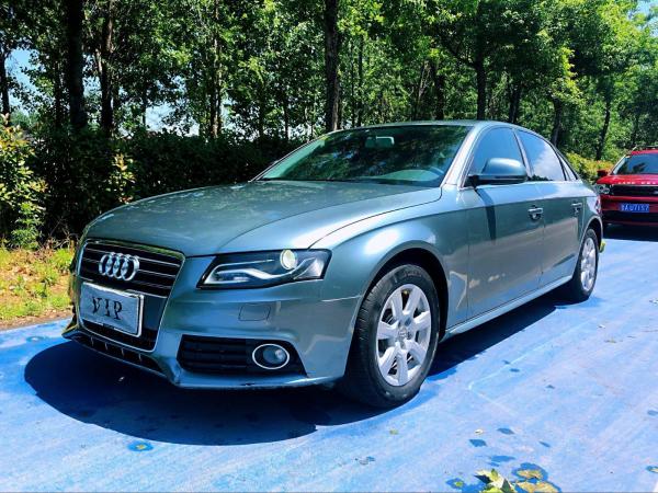 奥迪 奥迪A4L  2009款 2.0 TFSI 标准型